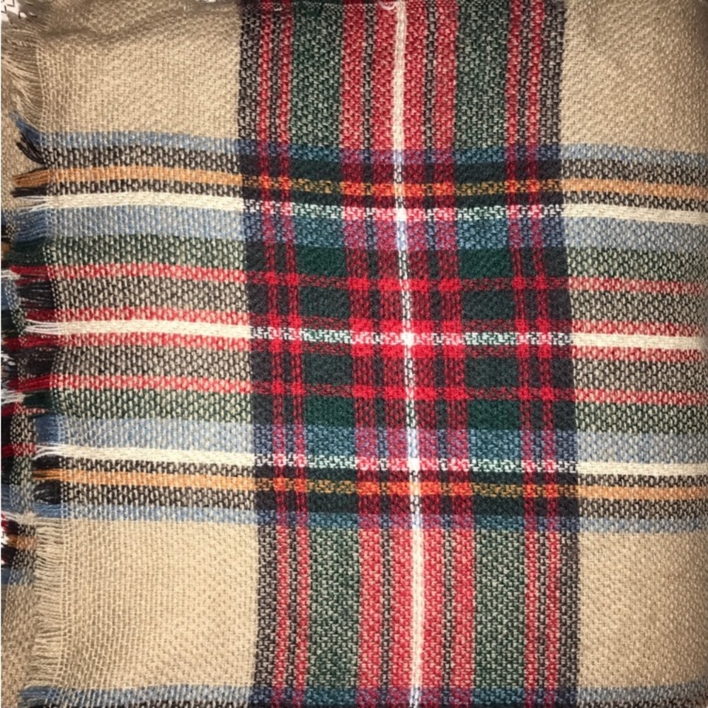 ModCloth tartan plaid blanket wrap/scarf/shawl - Picture 13 of 17